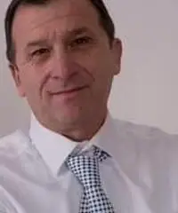 Lavoro dipendente senior Lavoro dipendente senior