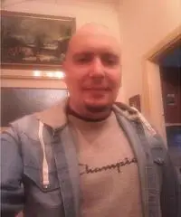 46 single senza figli mai sposato