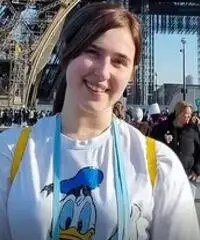 Pulizie- commessa-cameriera Pulizie- commessa-cameriera