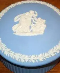 Scatola tonda ceramica Wedgwood. - Vicenza Scatola tonda ceramica Wedgwood. - Vicenza