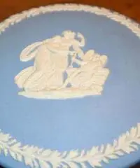 Scatola tonda ceramica Wedgwood. - Vicenza Scatola tonda ceramica Wedgwood. - Vicenza