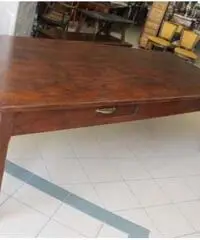 Enorme antico tavolo Piemontese rustico 260 cm 12 persone - Viterbo Enorme antico tavolo Piemontese rustico 260 cm 12 persone - Viterbo