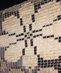 Sovraccoperta ricamata filet su rete fatta a mano - Roma Sovraccoperta ricamata filet su rete fatta a mano - Roma