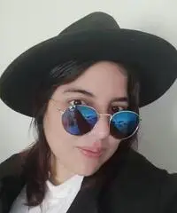 Urgenza di lavoro sono traduttrice Urgenza di lavoro sono traduttrice