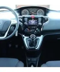 LANCIA Ypsilon 1.0 FireFly 5 porte S&S Hybrid Si LANCIA Ypsilon 1.0 FireFly 5 porte S&S Hybrid Si