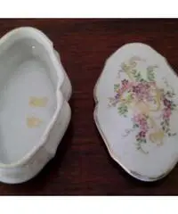 Bellissima scatolina in porcellana di Limoges - Roma Bellissima scatolina in porcellana di Limoges - Roma
