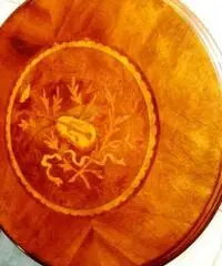 Tavolino intarsiato - Cuneo