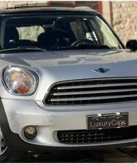 Mini Cooper D Countryman Mini 1.6 111 Cv TETTO Mini Cooper D Countryman Mini 1.6 111 Cv TETTO
