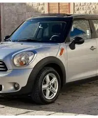 Mini Cooper D Countryman Mini 1.6 111 Cv TETTO Mini Cooper D Countryman Mini 1.6 111 Cv TETTO