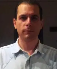 Ass.clienti, commesso, consulente, italiano serio Ass.clienti, commesso, consulente, italiano serio