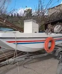 Barca a motore Barca a motore