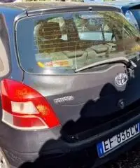 Toyota Yaris 1.0 5 porte