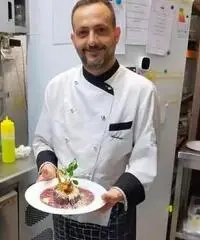 Chef responsabile di cucina Chef responsabile di cucina