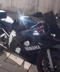 Yamaha YZF R6 - 2001 Yamaha YZF R6 - 2001