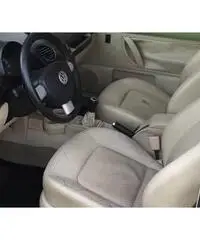 Volkswagen New Beetle 1,6 benz