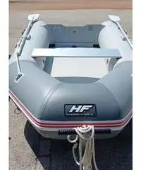 Gommone e motore elettrico Gommone e motore elettrico