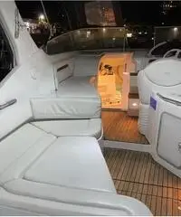 Barca a motore