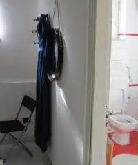 BILOCALE COMODO E DISCRETO, VERA BOMBONIERA IN VILLA - Campania