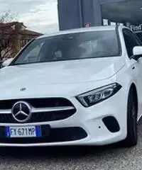 Mercedes a180